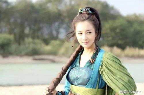 李依晓有背景吗,背景揭秘,娱乐圈实力派演员的崛起之路